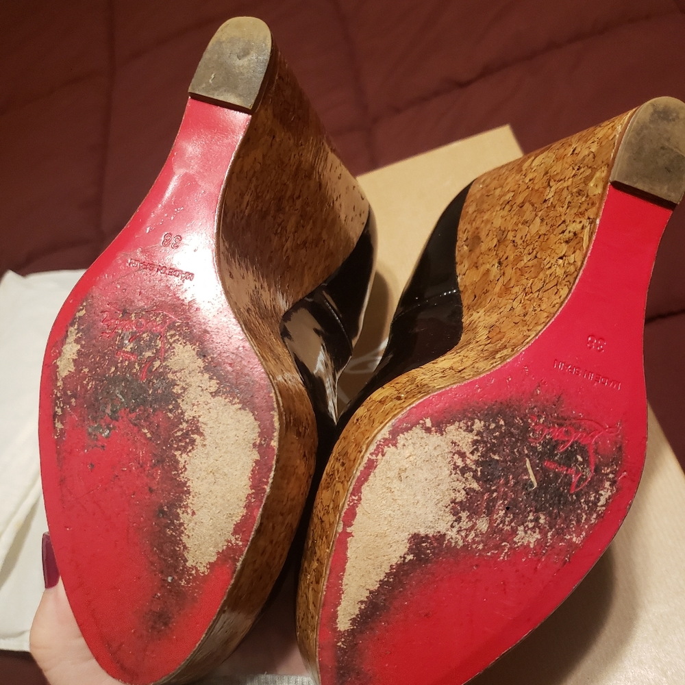 louboutin wedges black